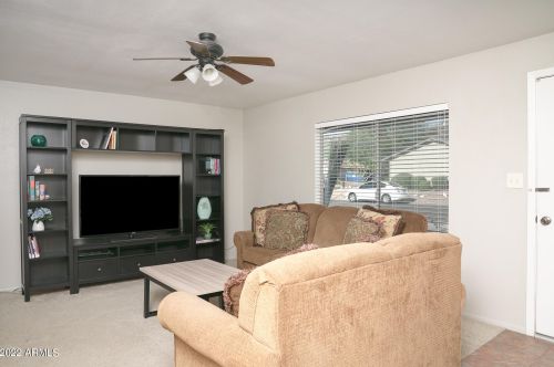 11009 Bannock St, Phoenix AZ 85044-1535 exterior