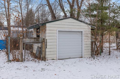 602 Crooks St, Belding MI 48809-1828 exterior