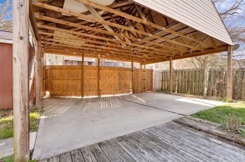 288 Noble Ave, Pittsburgh PA 15205-2884 exterior