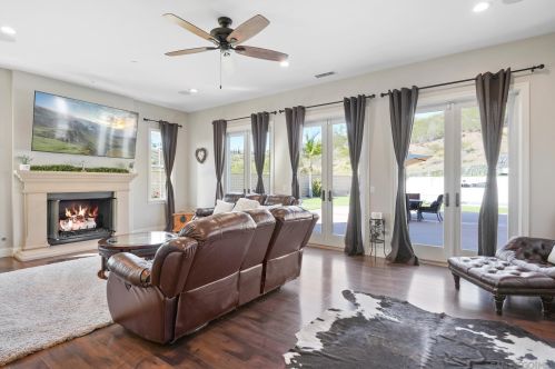 11243 Deprise Cv, San Diego CA 92131-4252 exterior