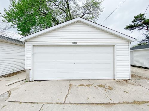 2354 74, Milwaukee WI 53214-3004 exterior