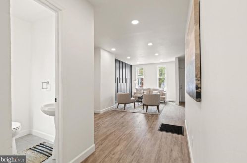 25 Caroline St, Lancaster PA  17603-5103 exterior