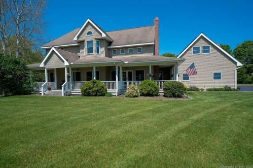 12 Old King St, Enfield CT 06082-5542 exterior