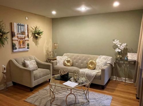 9136 Dobson Ave, Chicago, IL 60619-7818