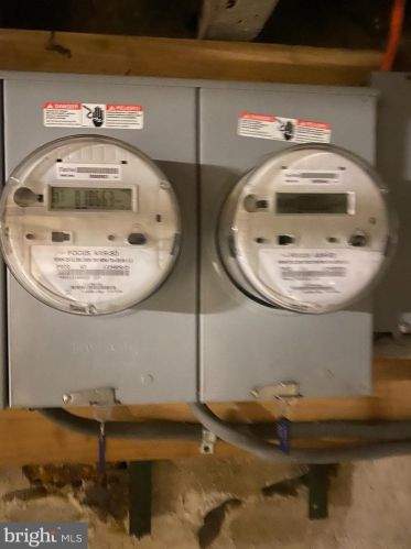 1924 4 St, Philadelphia PA 19122-2206 exterior