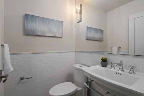 3919 Balcones Dr, Austin TX 78731-5414 exterior