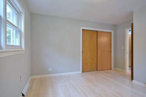 6909 Balmoral Ave, Chicago IL  60656-2007 exterior