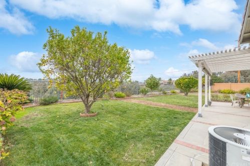 30861 Mashie Way, Temecula CA 92591-3917 exterior