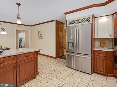 1716 Old Welsh Rd, Huntingdon Valley PA  19006-5838 exterior