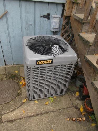 4430 Ln Crosse Ave, Chicago IL 60646-4921 exterior