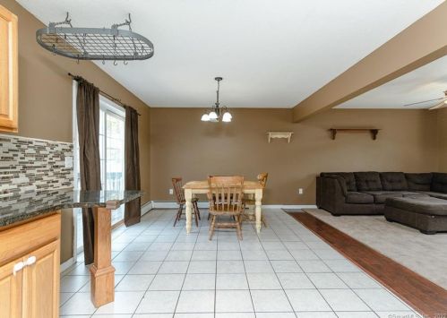 1893 Upper Maple St, Killingly CT 06241-1513 exterior