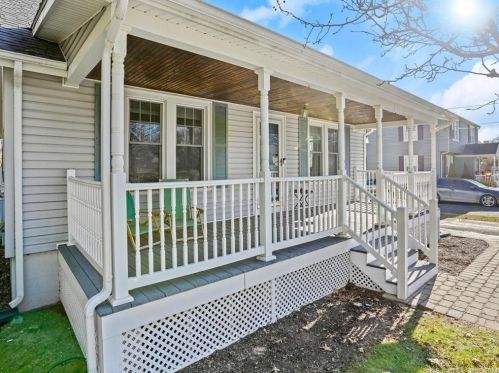 44 New Place St, Wallingford CT  06492-2237 exterior