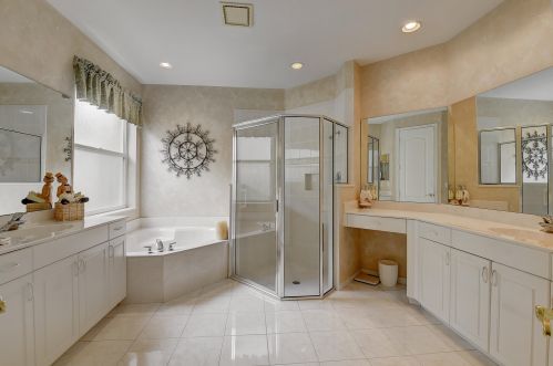 10138 Armani Dr, Boynton Beach FL 33437-3742 exterior