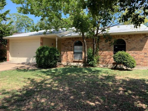 7411 Christie Ln, Dallas TX  75249-1005 exterior