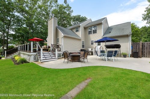 15 Calvary Ct, Jackson Twp NJ 08527-4833 exterior