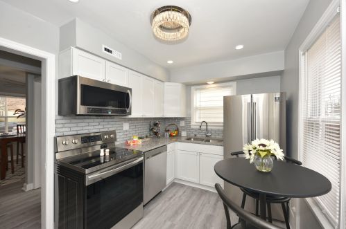 4373 52, Milwaukee WI 53218-5004 exterior