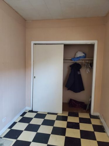 8607 Muskegon Ave, Chicago, IL 60617-3126