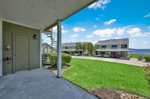 161 April Pt Dr, Montgomery TX 77356-5832 exterior