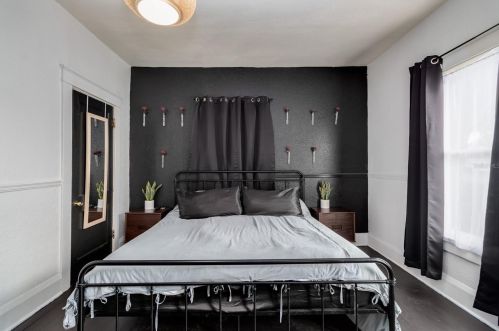 10012 Annette Ave, Tampa FL 33612-6826 exterior