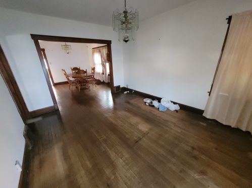 1449 Parkside Ave, Chicago IL 60651-1154 exterior