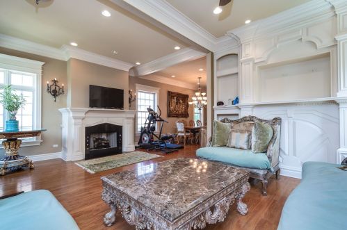 6033 Jersey Ave, Chicago IL  60659-2305 exterior