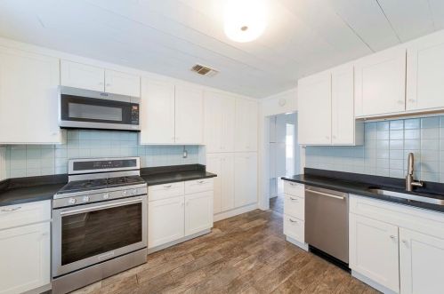 1210 Coleto St, Austin TX  78702-1722 exterior