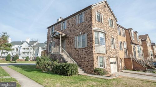 5950 Wescott Hills Way, Alexandria VA  22315-4742 exterior