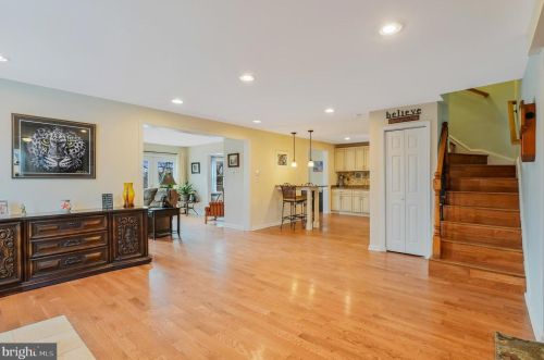 7806 Leymar Rd, Glen Burnie MD exterior