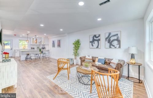 1233 16th St, Washington DC  20002-2501 exterior