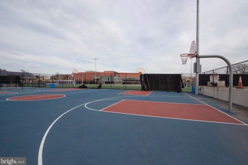 1550 11th St, Washington DC 20001-3248 exterior