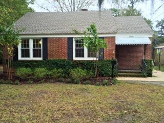 70 Colleton Dr, Charleston, SC 29407-7301