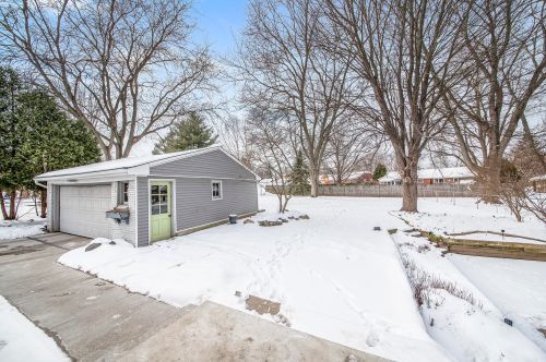 3625 Chamberlain Ave, Grand Rapids MI 49508-2608 exterior