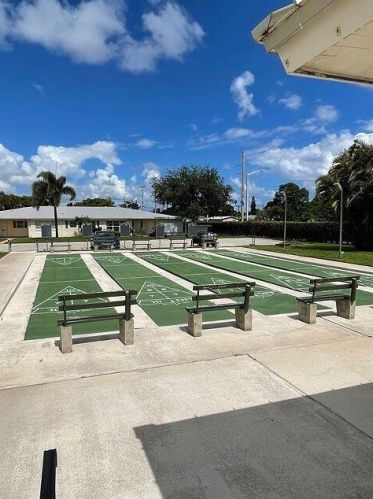 230 Country Ln, Boynton Beach FL 33435-1554 exterior