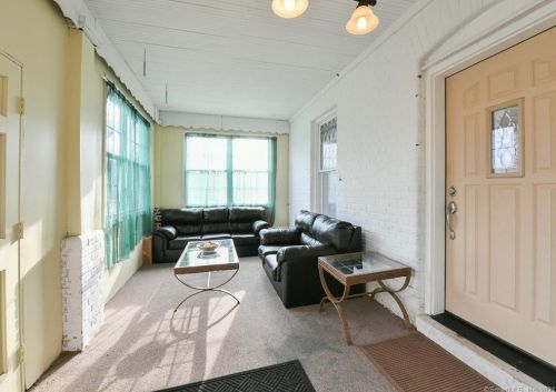 1490 Hartford Tpke, North Haven CT 06473-1245 exterior