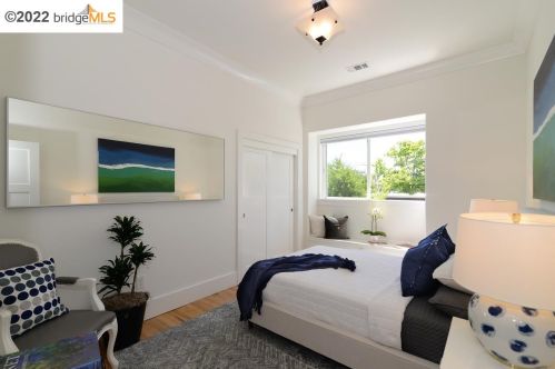 2424 8 St, Berkeley CA 94710-2501 exterior