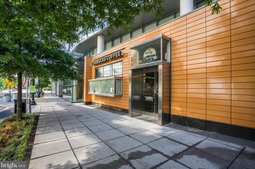 1101 3rd St, Washington DC 20024-4418 exterior