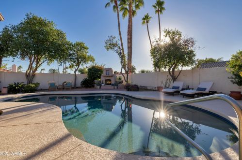 16002 6 Pl, Phoenix AZ 85024-1000 exterior