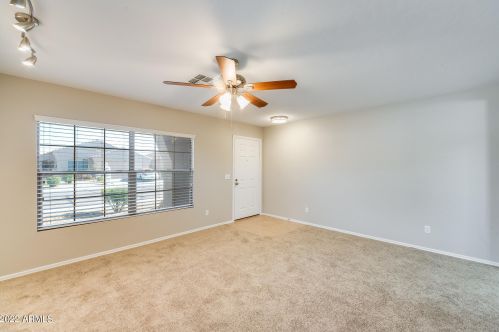 7104 31st Dr, Phoenix AZ  85041-9324 exterior