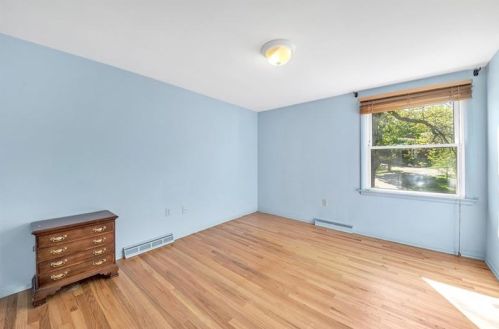 589 Clemson Dr, Pittsburgh PA 15243-1736 exterior