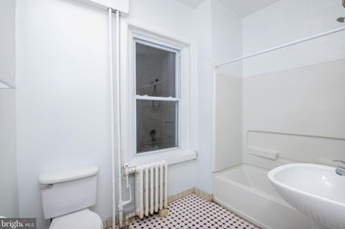 5032 Hazel Ave, Philadelphia PA 19143-1621 exterior