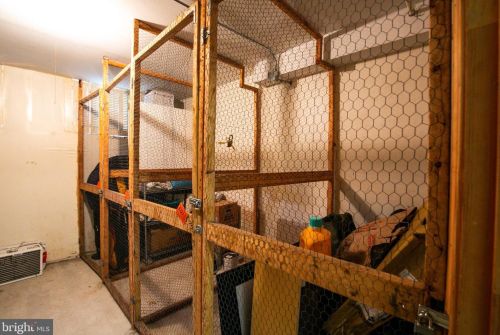 1706 U St, Washington DC  20020-4269 exterior