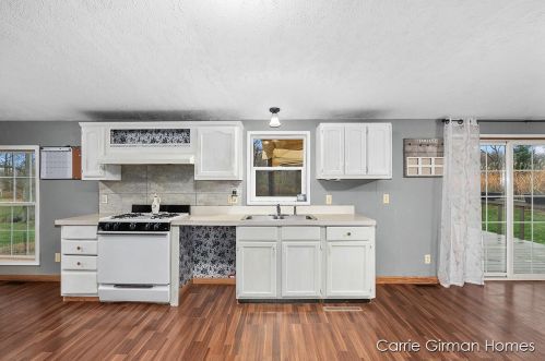 1660 120 Ave, Allegan MI 49010-8527 exterior