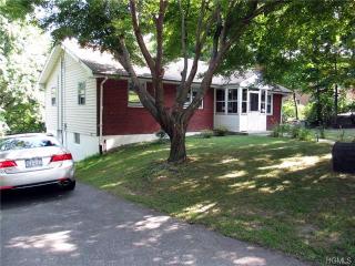 1832 Crompond Rd, Peekskill NY  10566-4106 exterior