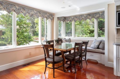 170 Blackstone Blvd, Providence RI 02906-5802 exterior