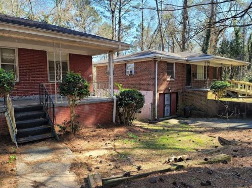 823 Fairburn Rd, Atlanta, GA 30331-1427