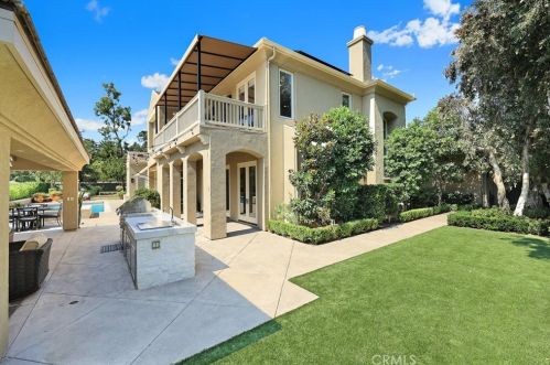 2440 Bronzewood Dr, Tustin CA  92782-4321 exterior