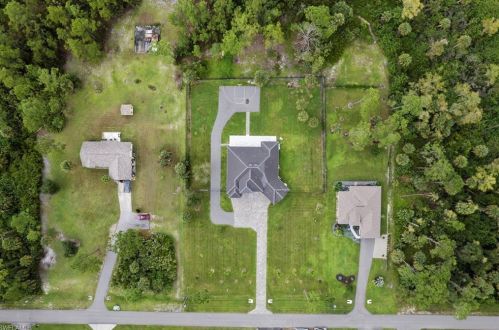 1819 20 Ave, Naples FL 34120-5414 exterior