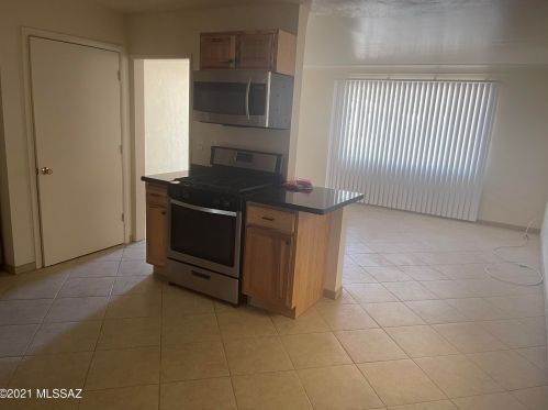 4858 2nd St, Tucson AZ  85711-1207 exterior