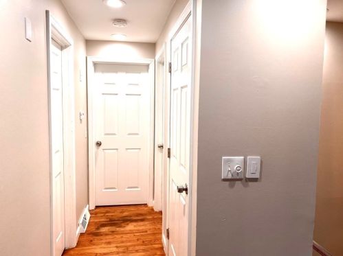 208 Wrentham Rd, Springfield MA 01119-1831 exterior