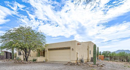 2805 Lloyd Bush Dr, Tucson, AZ 85745-9502
